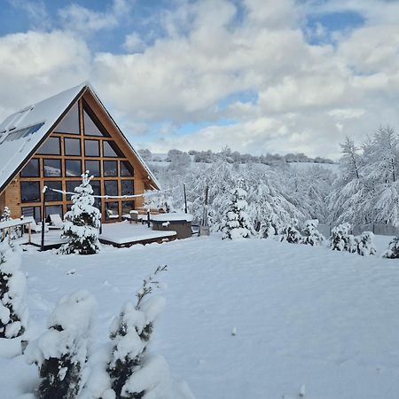 Cabana Timbernest Bran  Luaran gambar