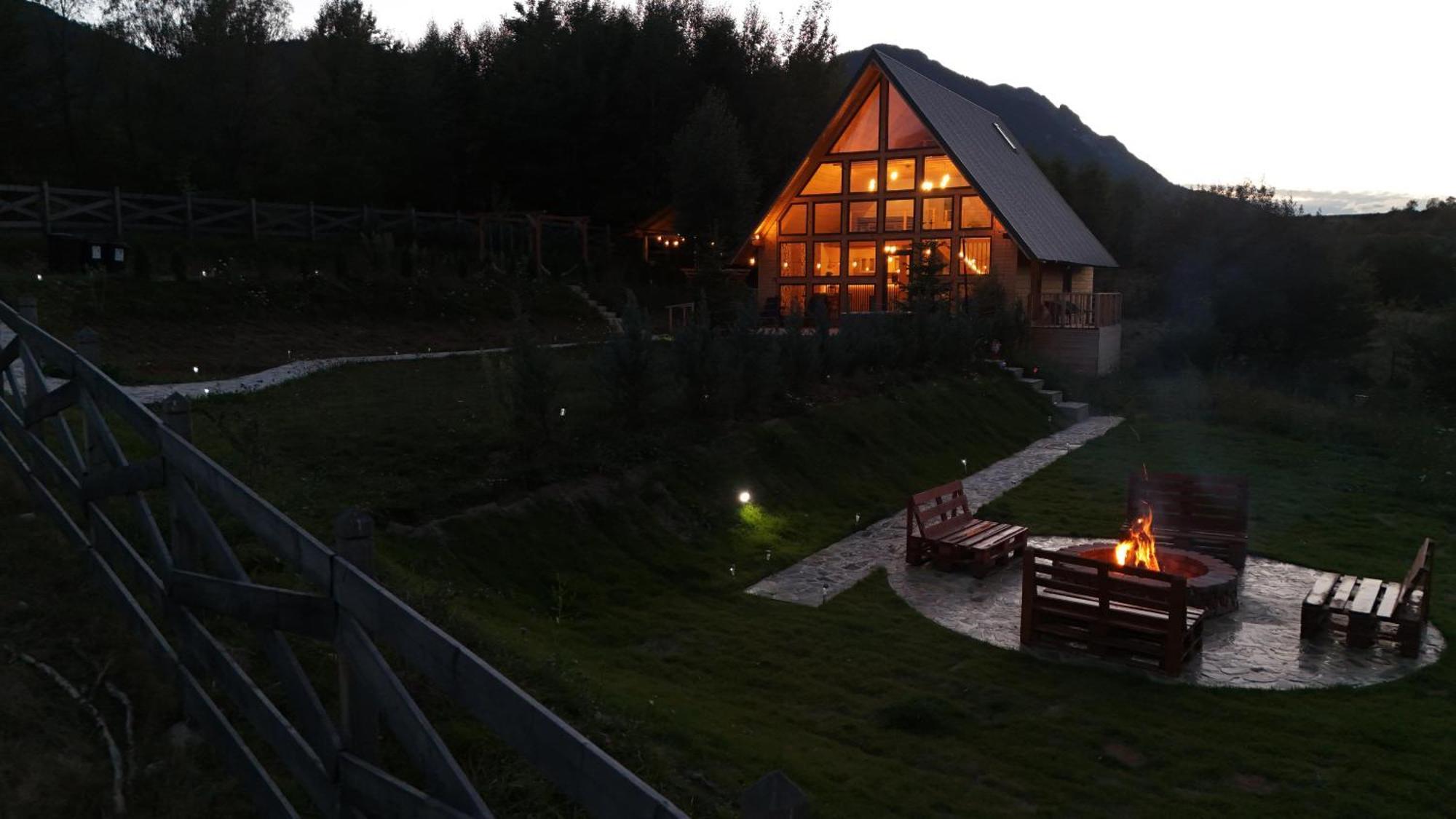 Cabana Timbernest Bran  Luaran gambar