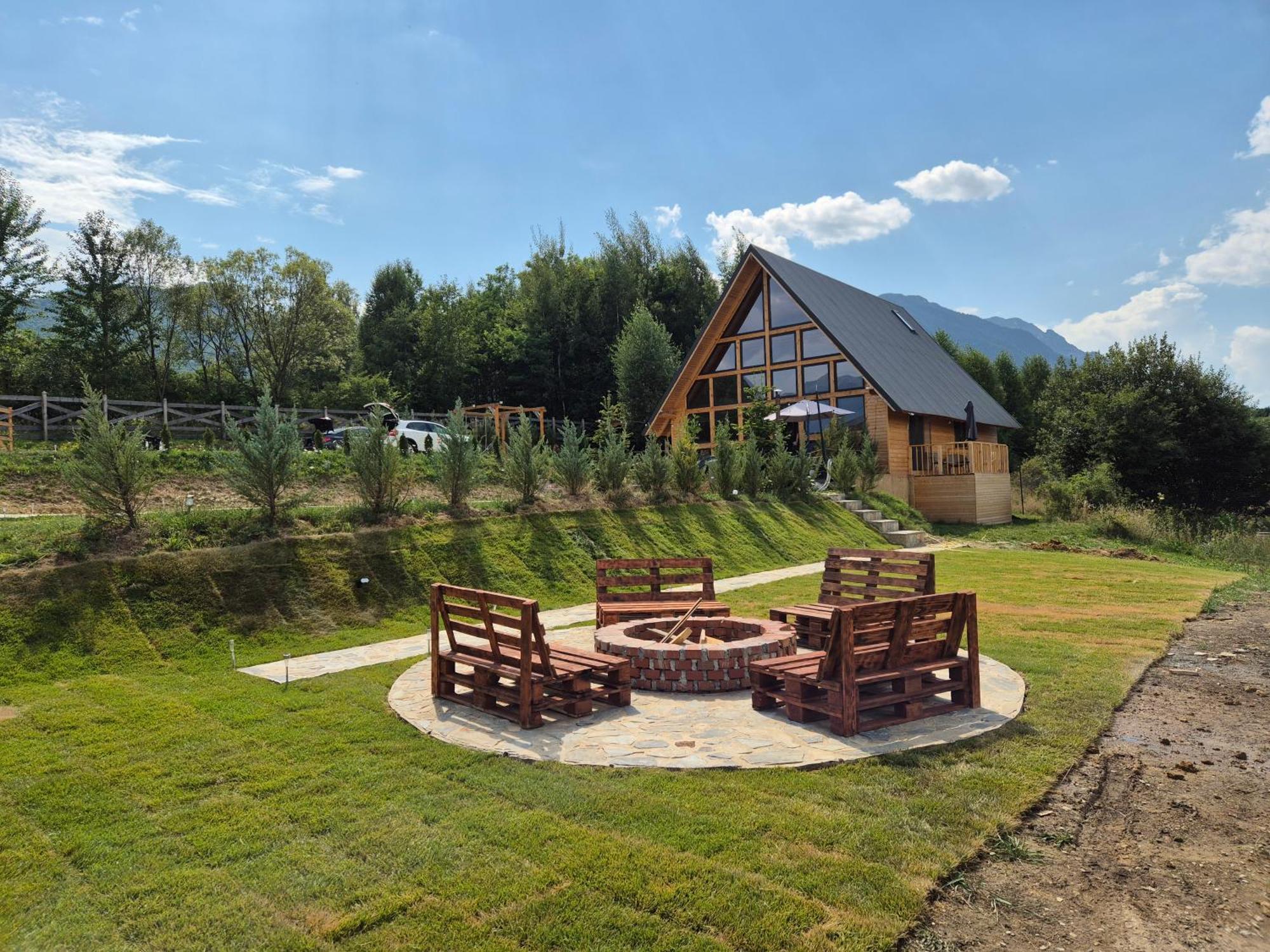 Cabana Timbernest Bran  Luaran gambar