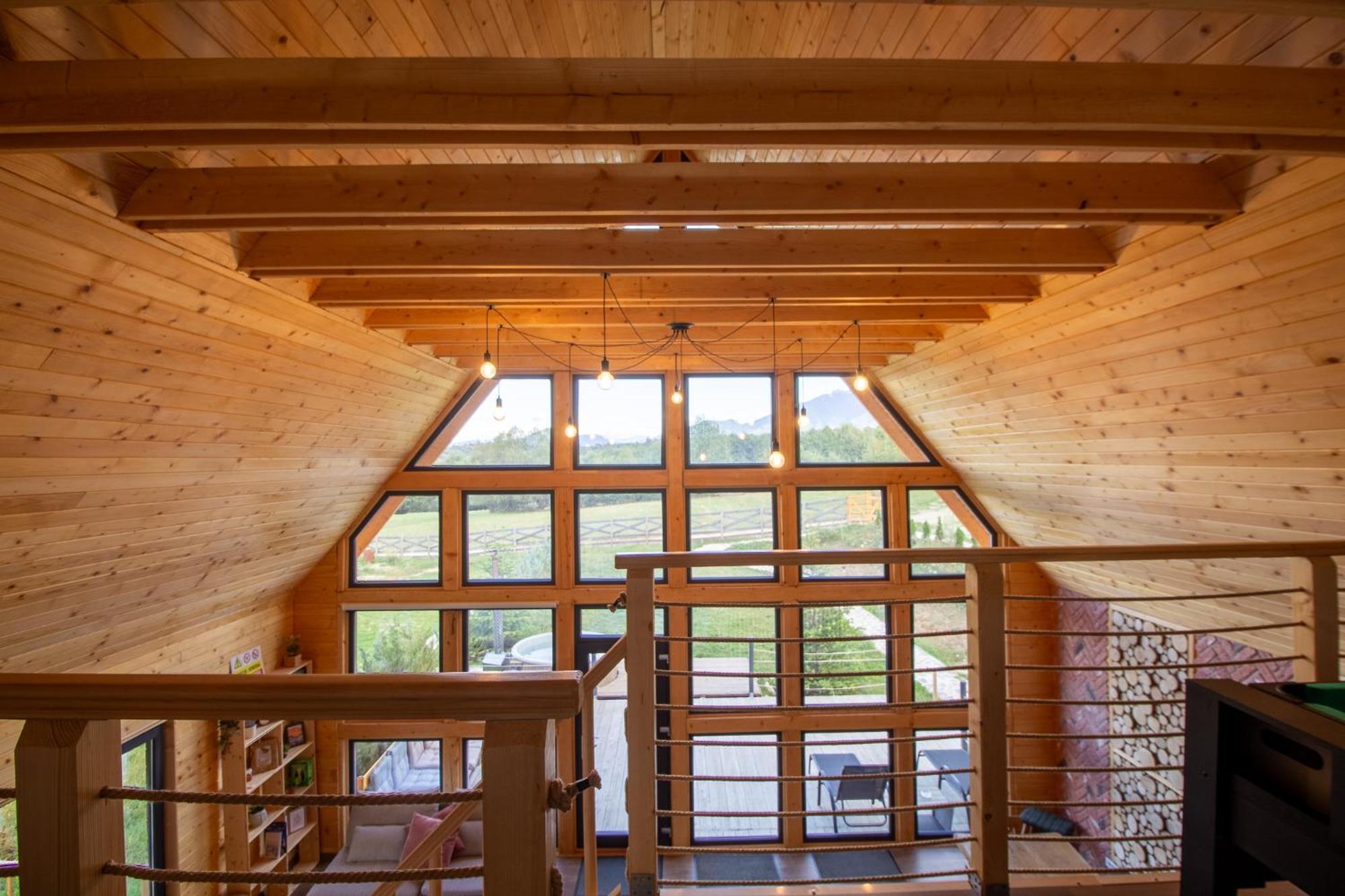 Cabana Timbernest Bran  Luaran gambar