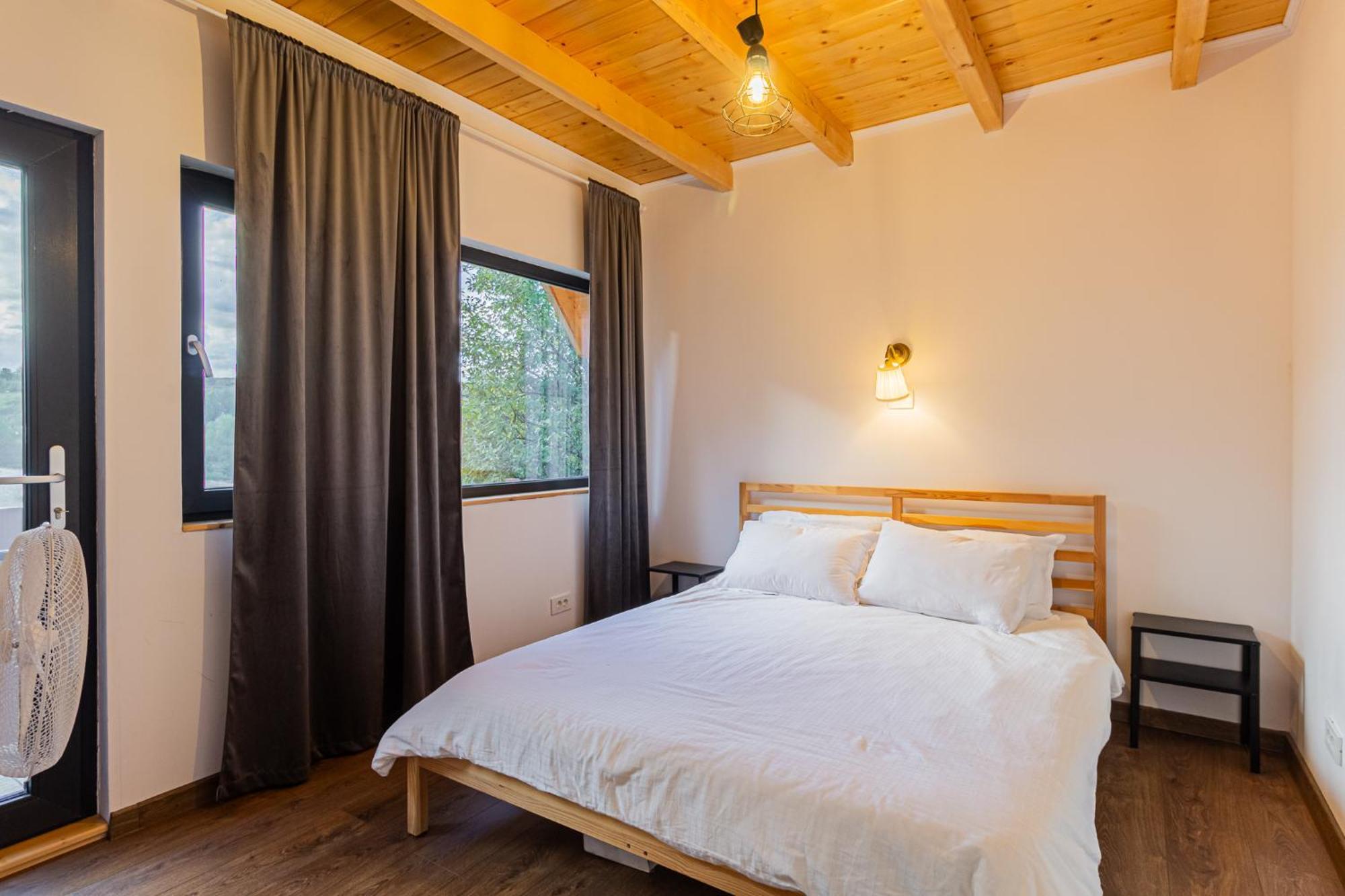 Cabana Timbernest Bran  Luaran gambar